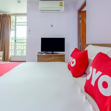 Oyo 1053 Bloom Guest House Chiang Mai Esterno foto