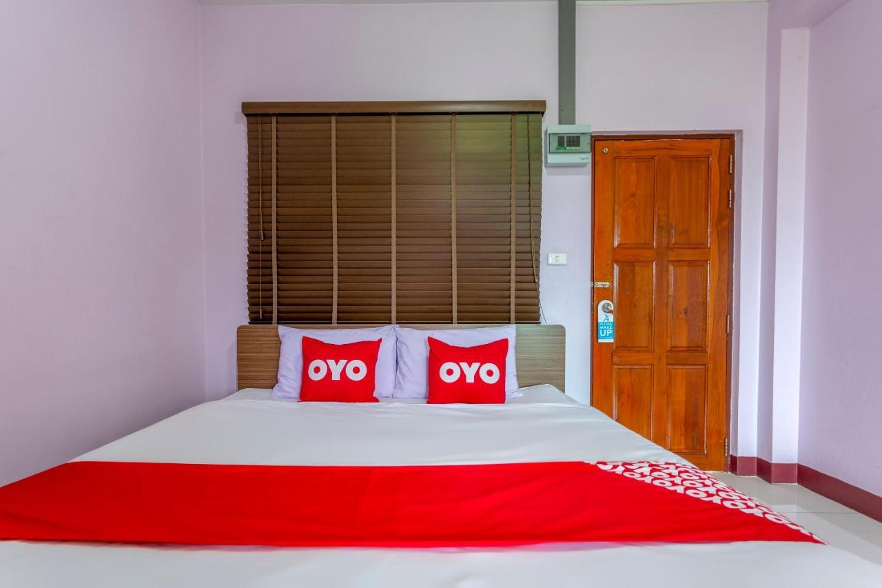 Oyo 1053 Bloom Guest House Chiang Mai Esterno foto