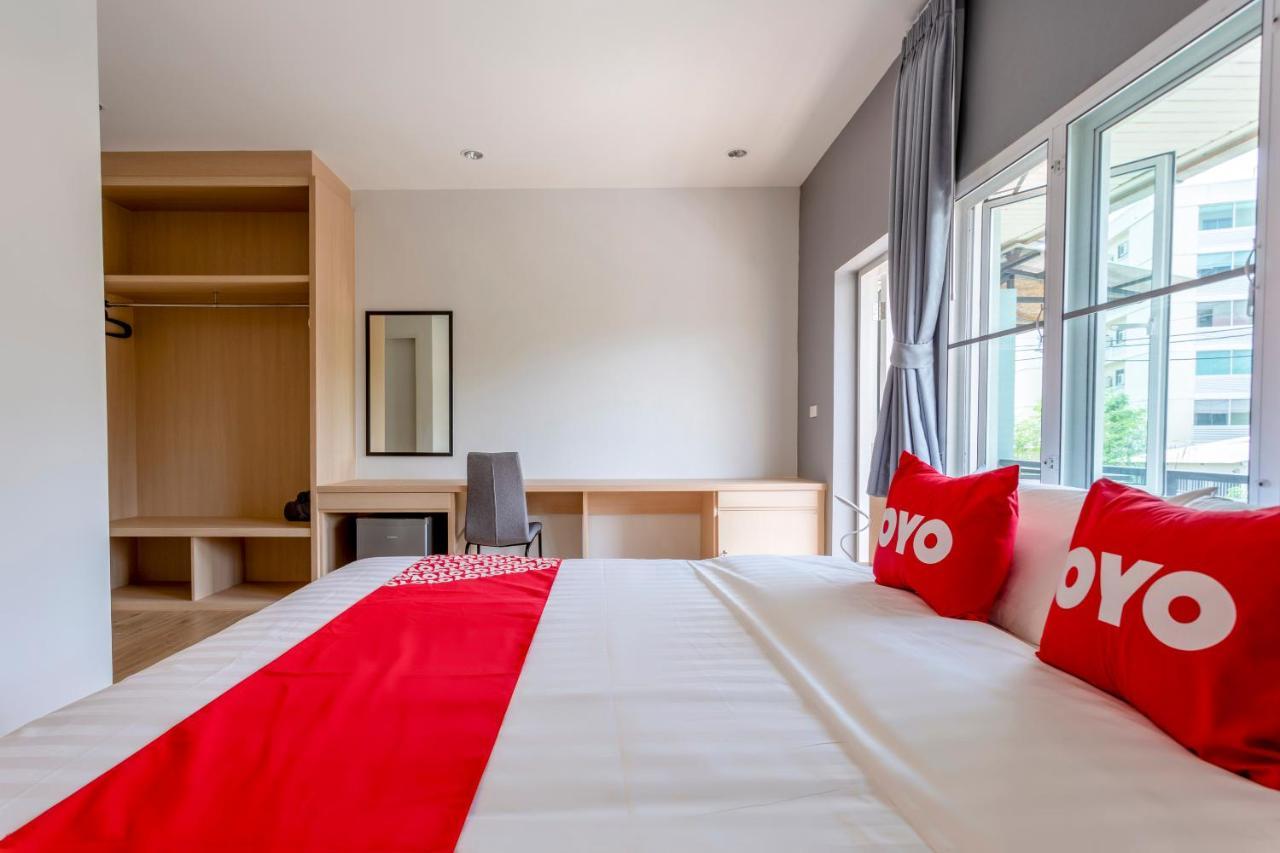 Oyo 1053 Bloom Guest House Chiang Mai Esterno foto