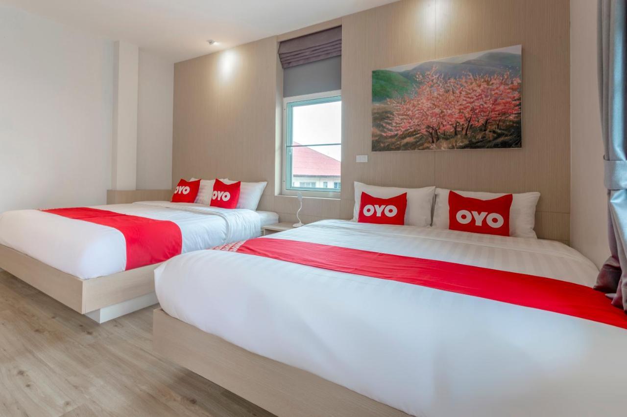 Oyo 1053 Bloom Guest House Chiang Mai Esterno foto