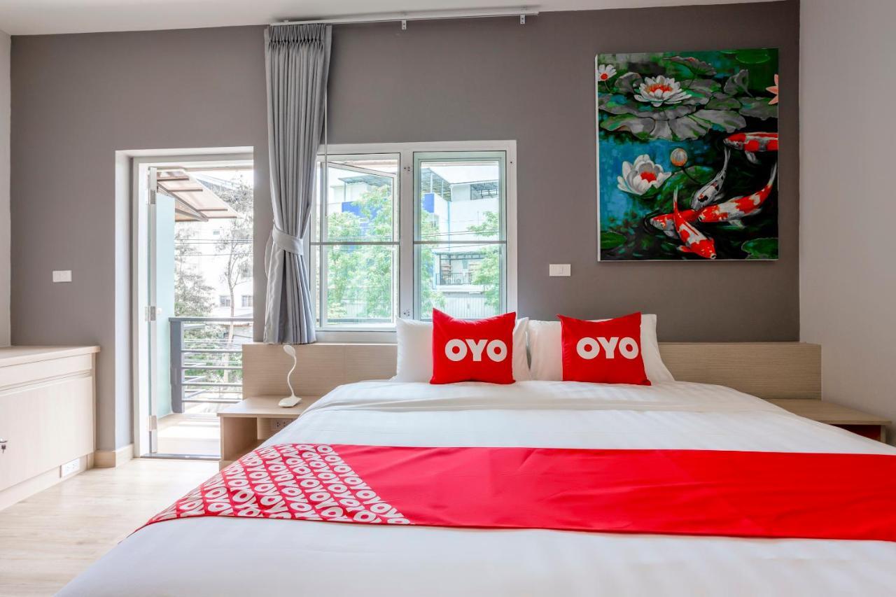 Oyo 1053 Bloom Guest House Chiang Mai Esterno foto