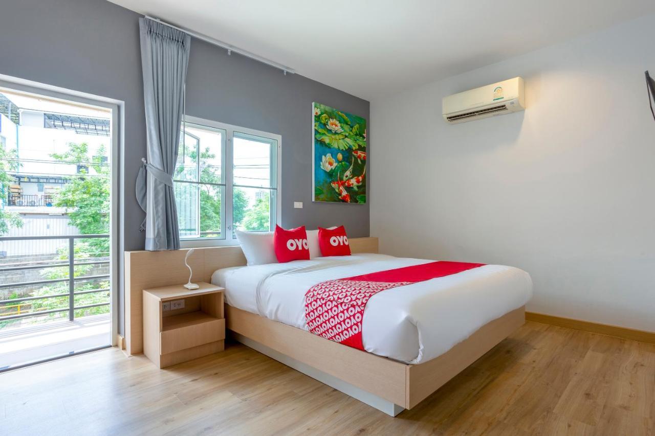 Oyo 1053 Bloom Guest House Chiang Mai Esterno foto