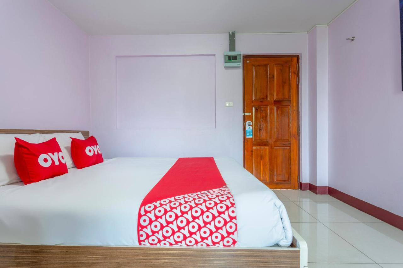 Oyo 1053 Bloom Guest House Chiang Mai Esterno foto