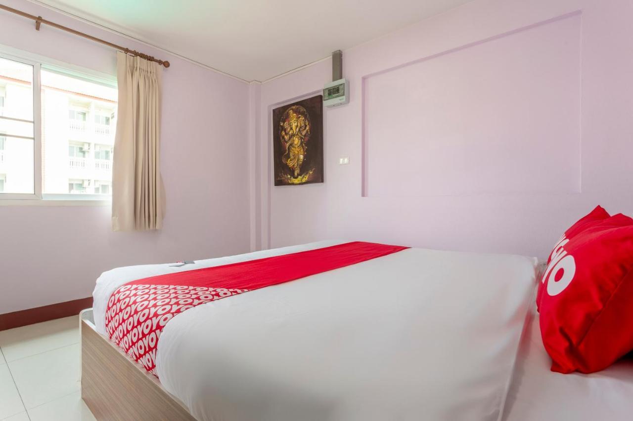 Oyo 1053 Bloom Guest House Chiang Mai Esterno foto