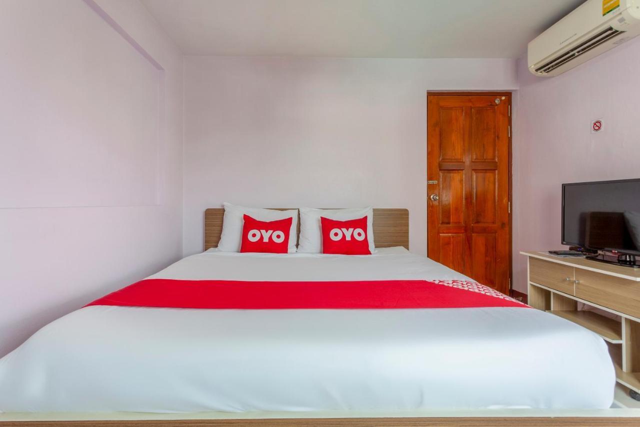 Oyo 1053 Bloom Guest House Chiang Mai Esterno foto