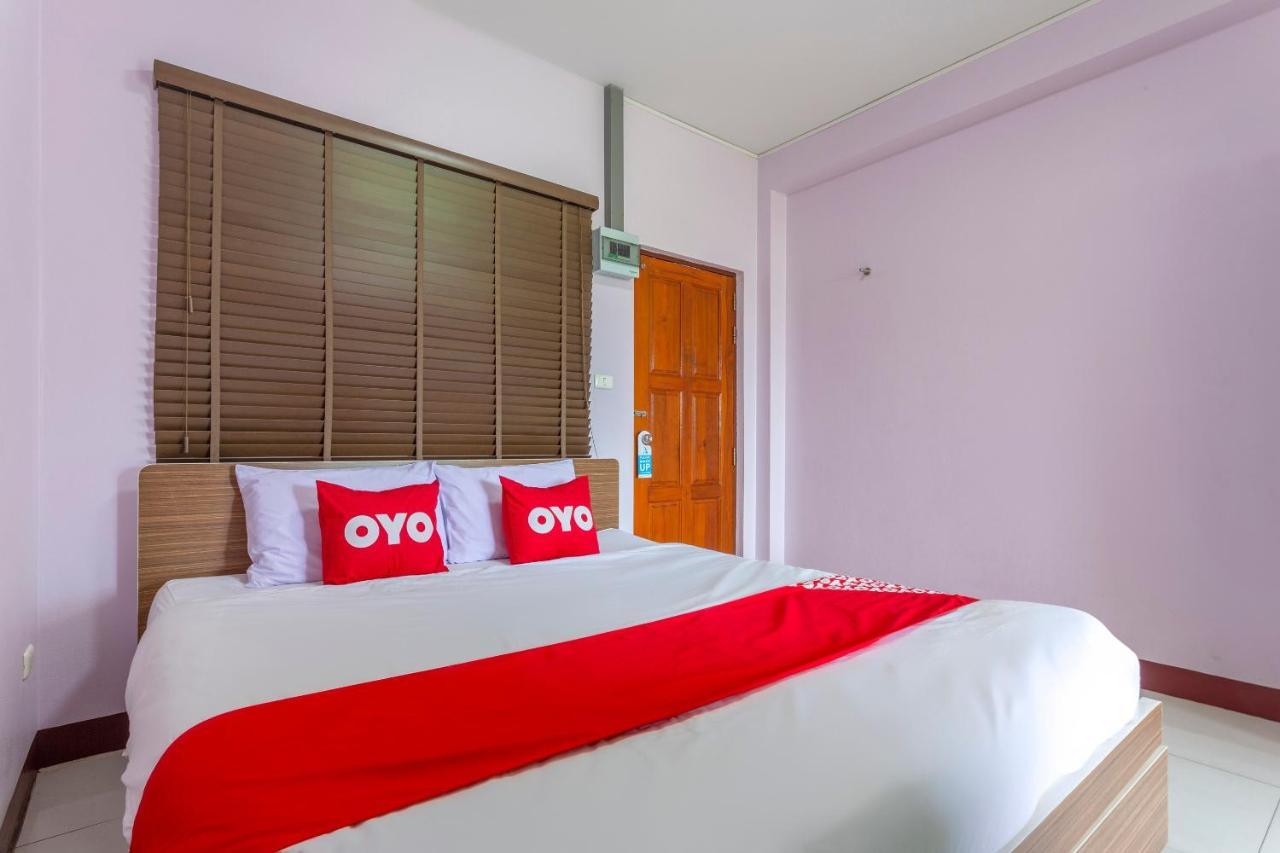 Oyo 1053 Bloom Guest House Chiang Mai Esterno foto