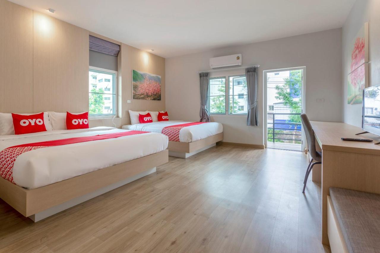 Oyo 1053 Bloom Guest House Chiang Mai Esterno foto