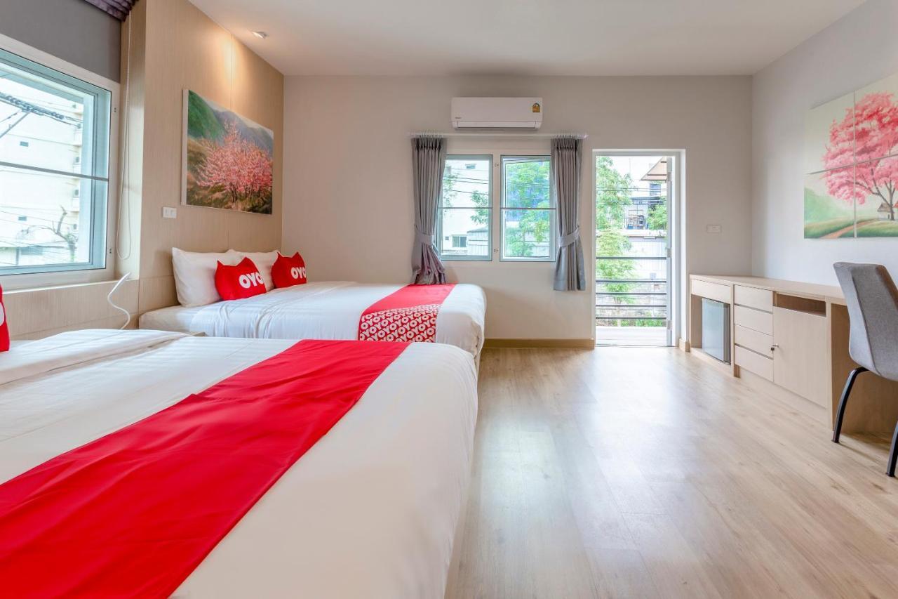 Oyo 1053 Bloom Guest House Chiang Mai Esterno foto